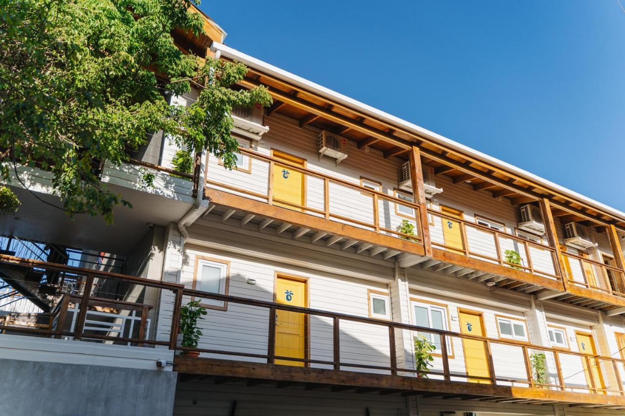 The Beach House Boutique Hotel West End Extérieur photo