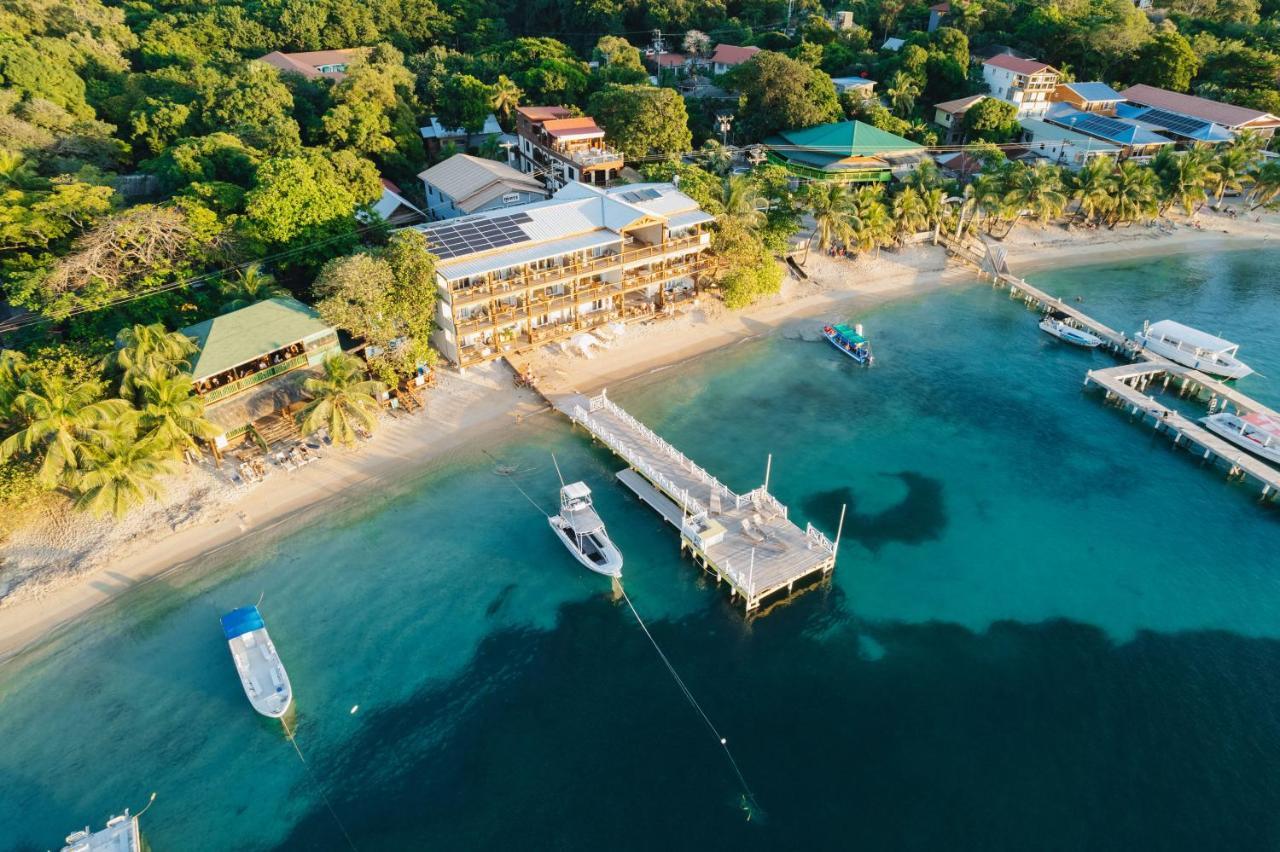 The Beach House Boutique Hotel West End Extérieur photo