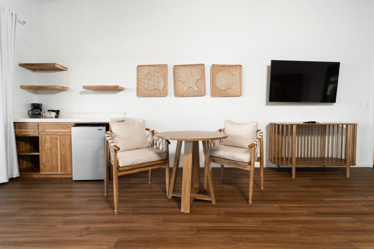 The Beach House Boutique Hotel West End Extérieur photo