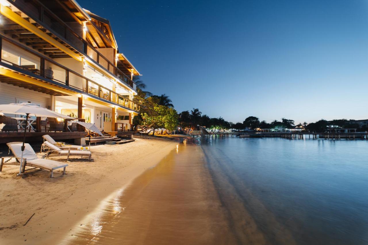 The Beach House Boutique Hotel West End Extérieur photo