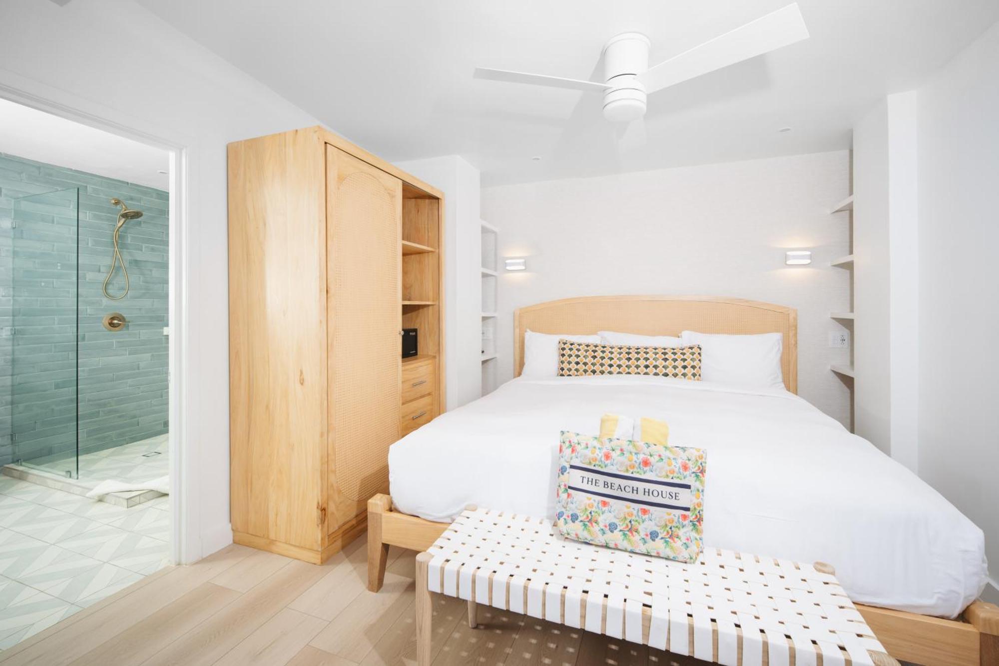 The Beach House Boutique Hotel West End Extérieur photo