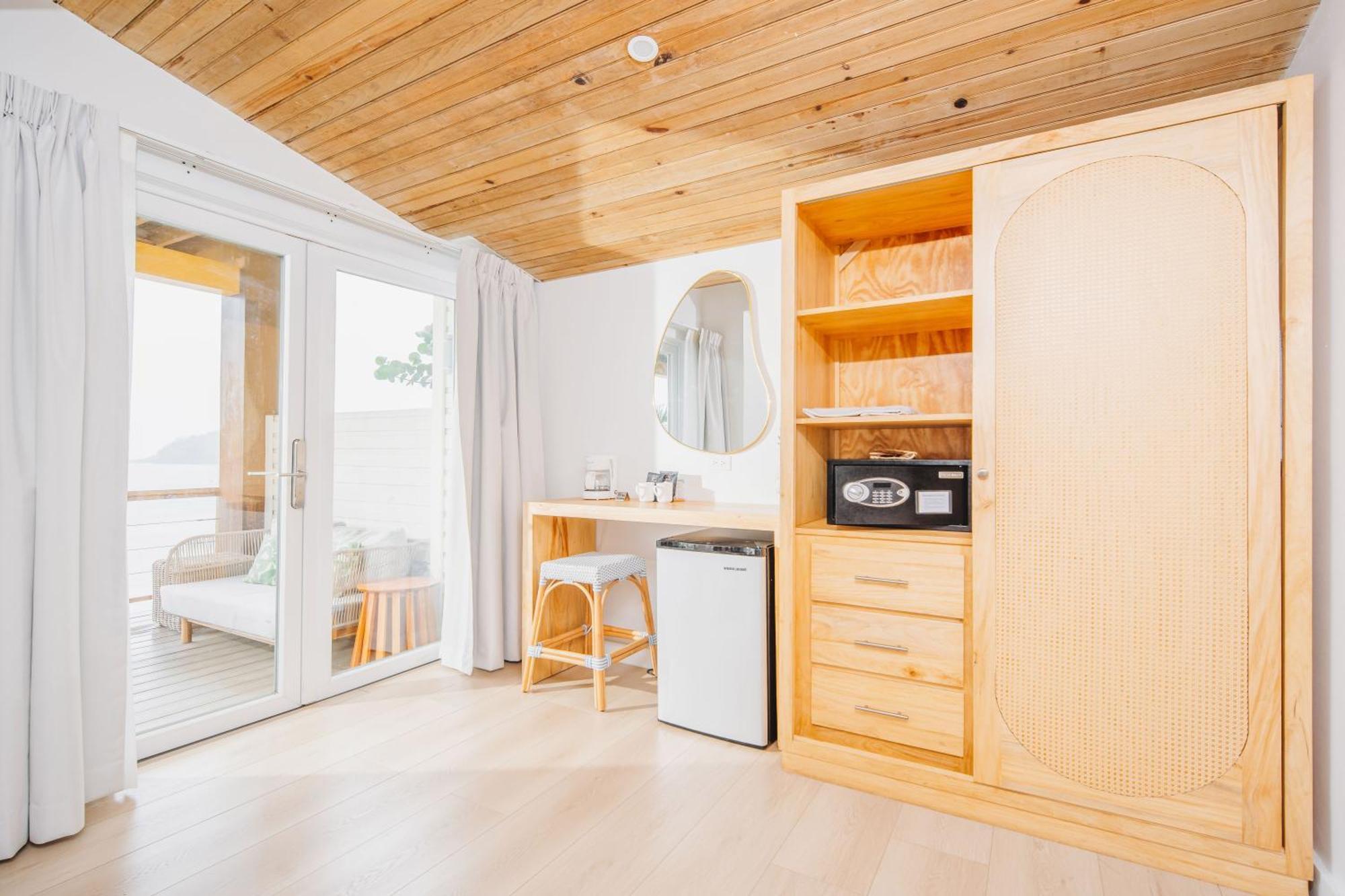 The Beach House Boutique Hotel West End Extérieur photo