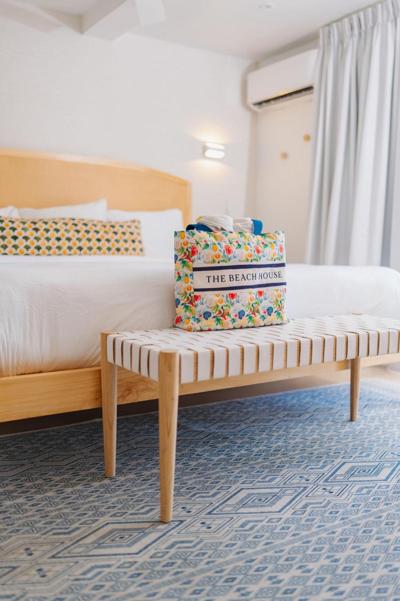 The Beach House Boutique Hotel West End Extérieur photo