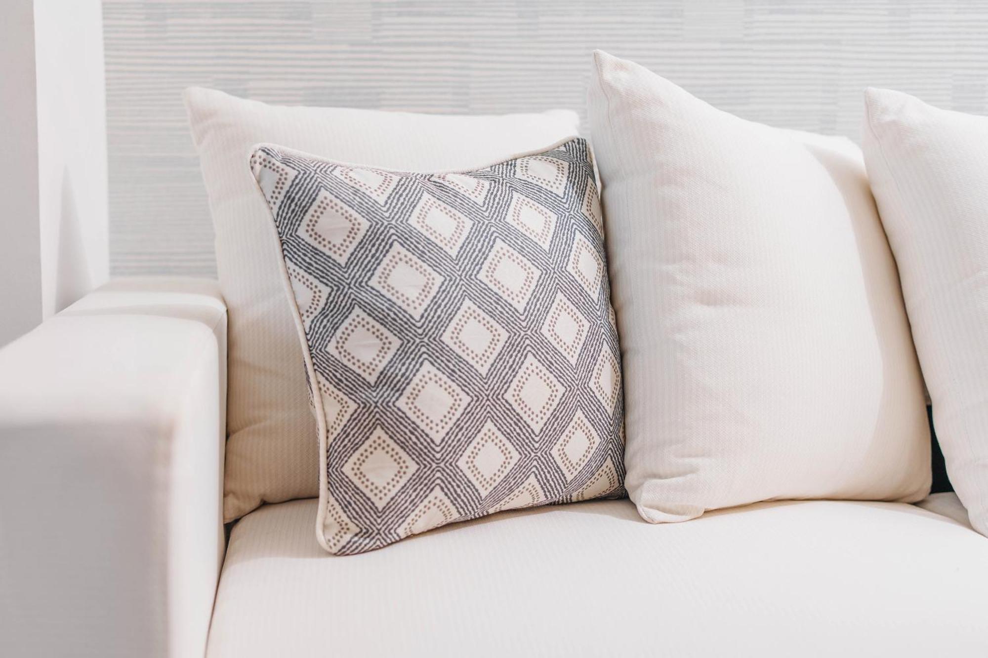 The Beach House Boutique Hotel West End Extérieur photo