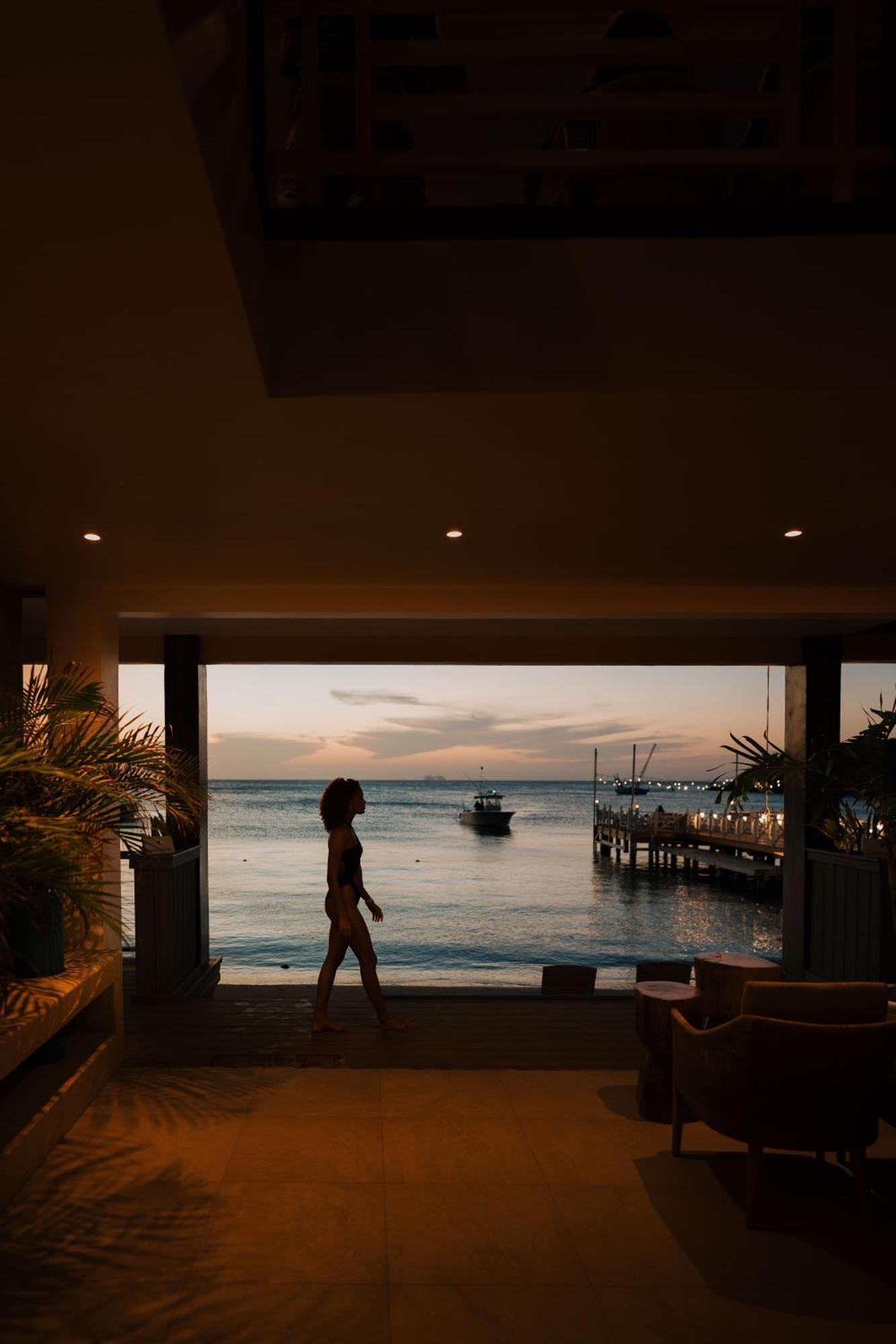 The Beach House Boutique Hotel West End Extérieur photo