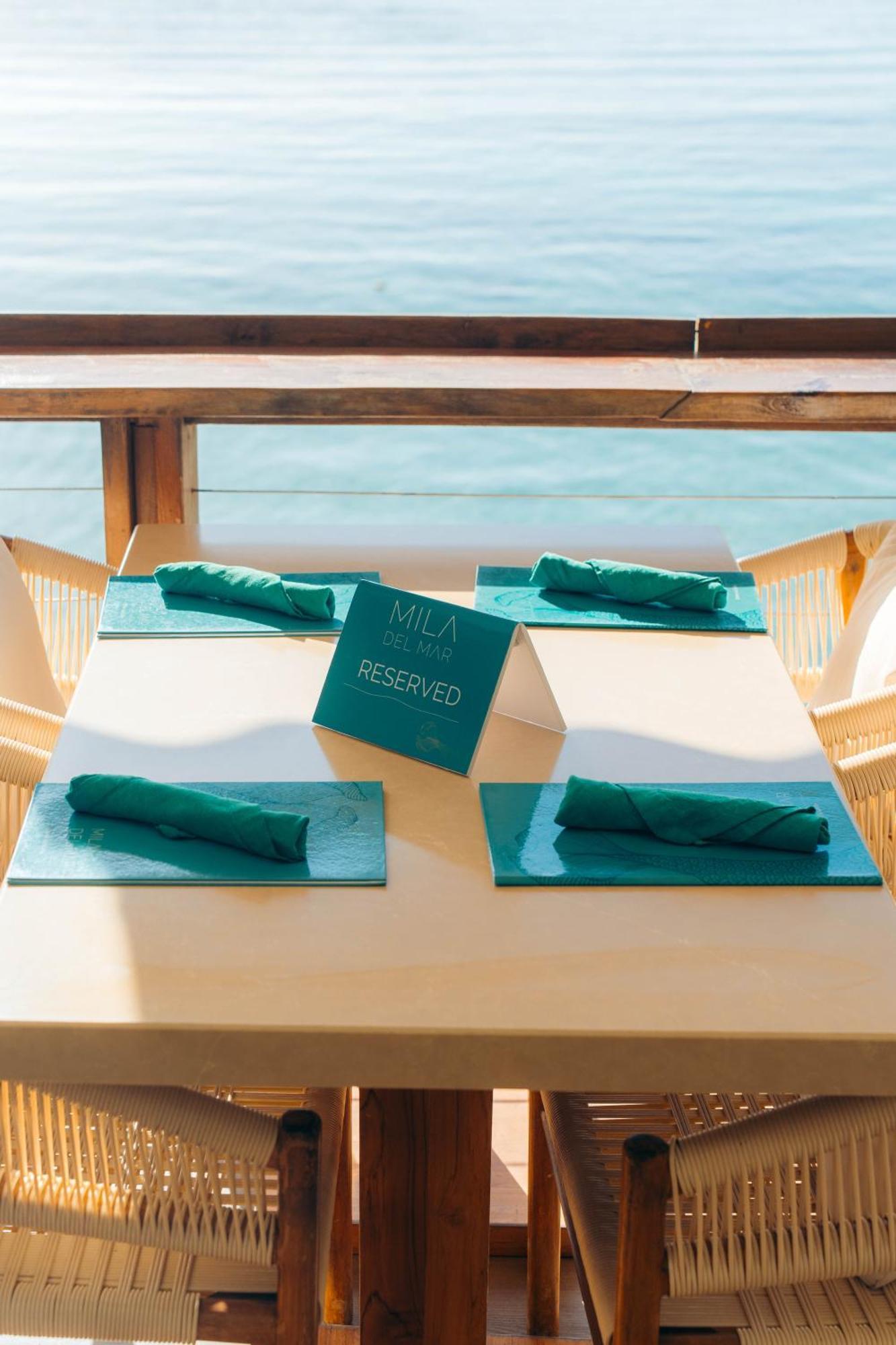 The Beach House Boutique Hotel West End Extérieur photo